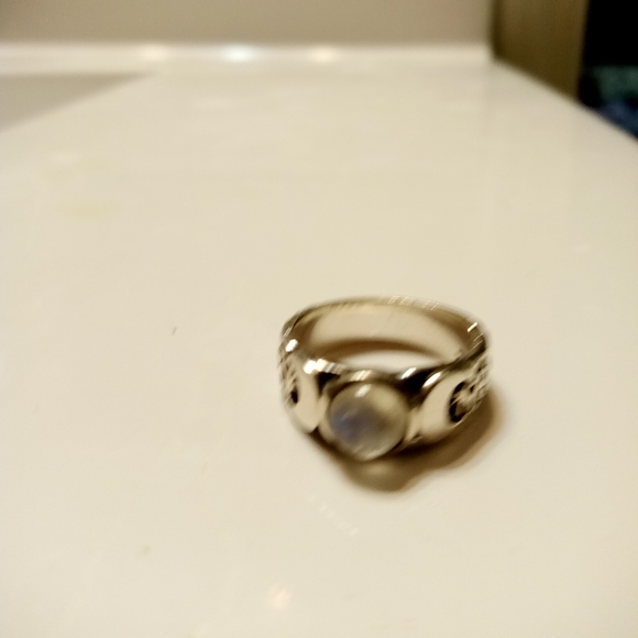 Moonstone Ring - Picture 2 of 7